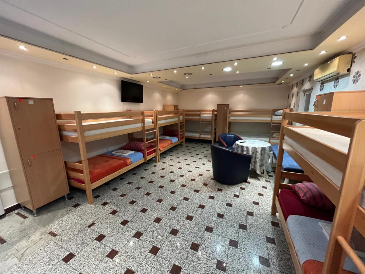 Hostel Dino Мостар Экстерьер фото