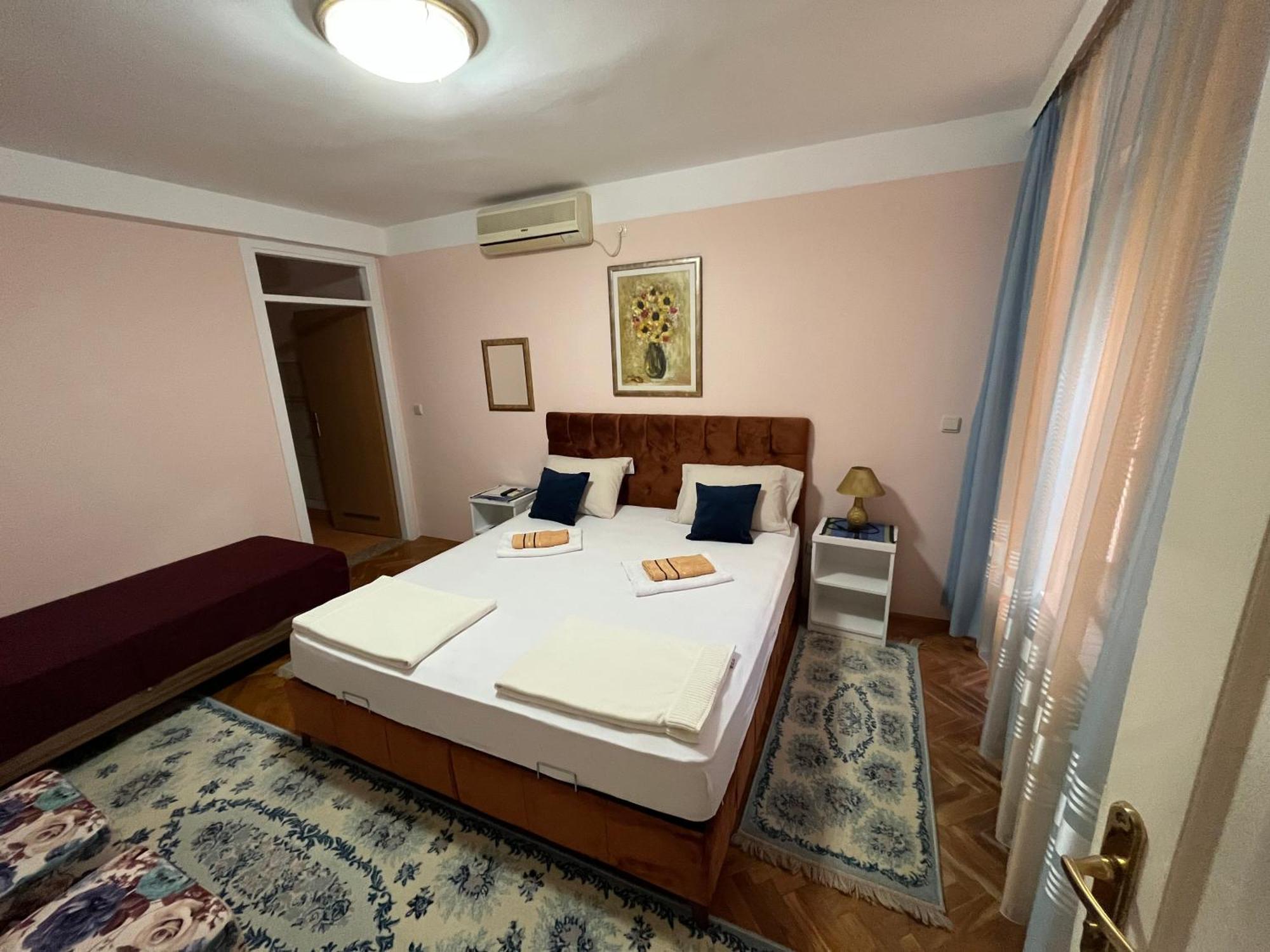 Hostel Dino Мостар Экстерьер фото
